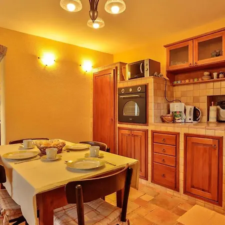 Edera Villa *