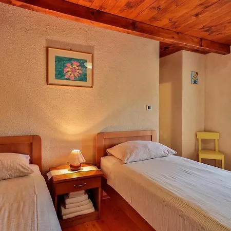 Edera Villa *